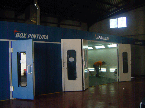 Talleres Chapa y Pintura Axarqu&iacute;a S.L.